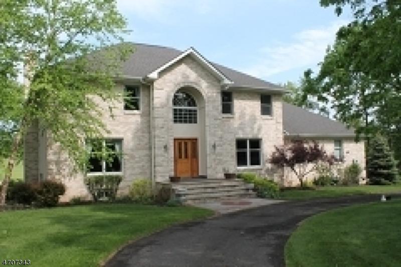 113 Robin Way - Photo 1