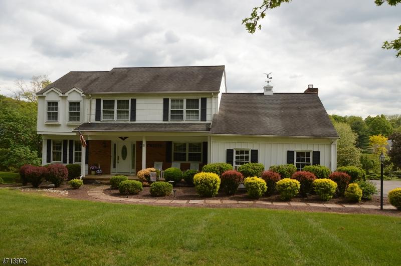 8 Lexington Rd - Photo 1