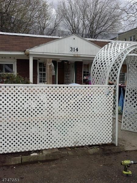 314 Central Ave - Photo 1