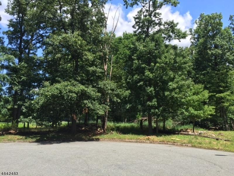 2 Hillcrest Ave - Photo 1
