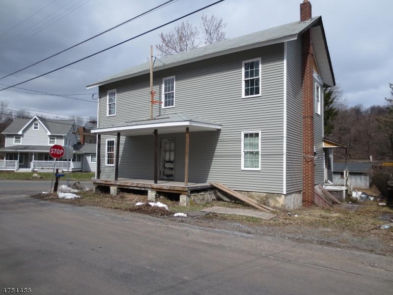 571 Main St, Pattenburg - Photo 1