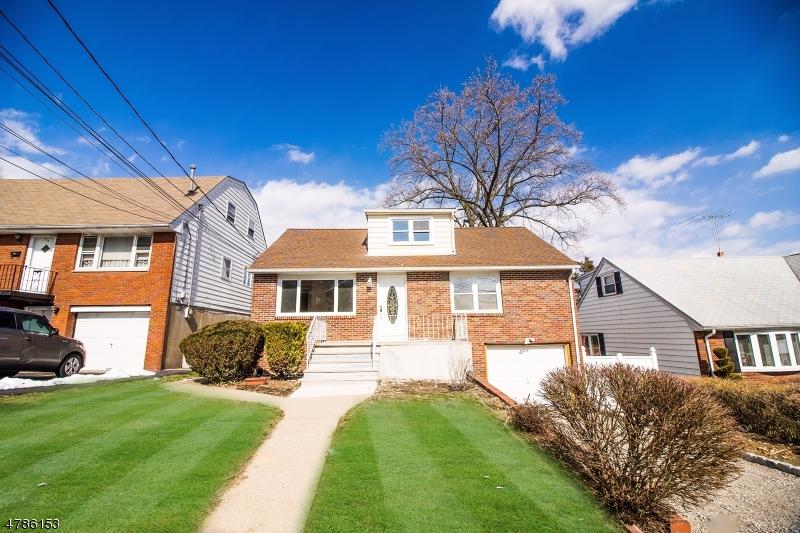 308 Richmond Ave - Photo 1