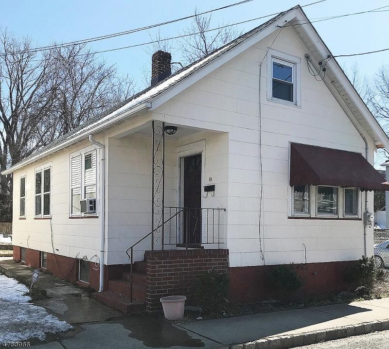 78 Cortlandt St - Photo 1