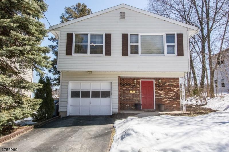 114 Elizabeth St - Photo 1