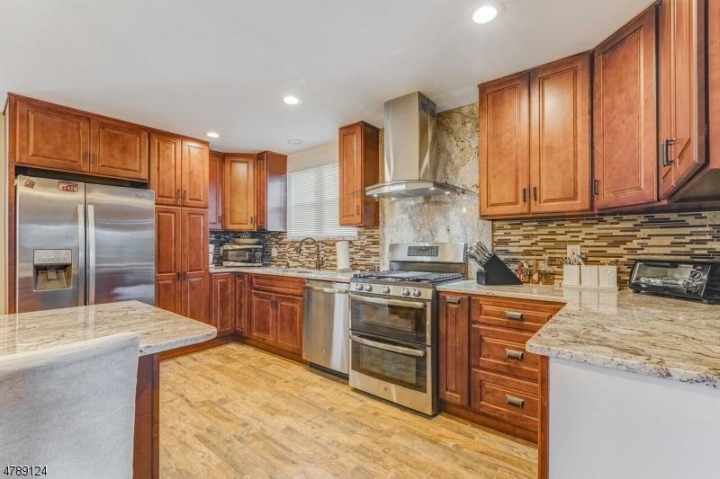 10 Burwell St - Photo 1