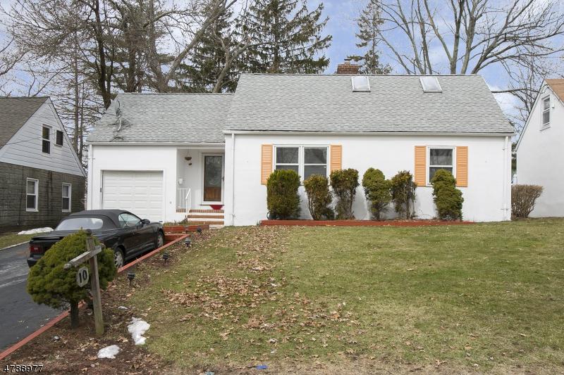 10 Glenview Dr - Photo 1