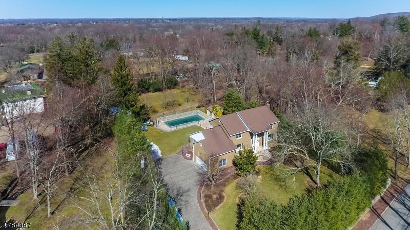 19 Rockleigh Rd - Photo 1