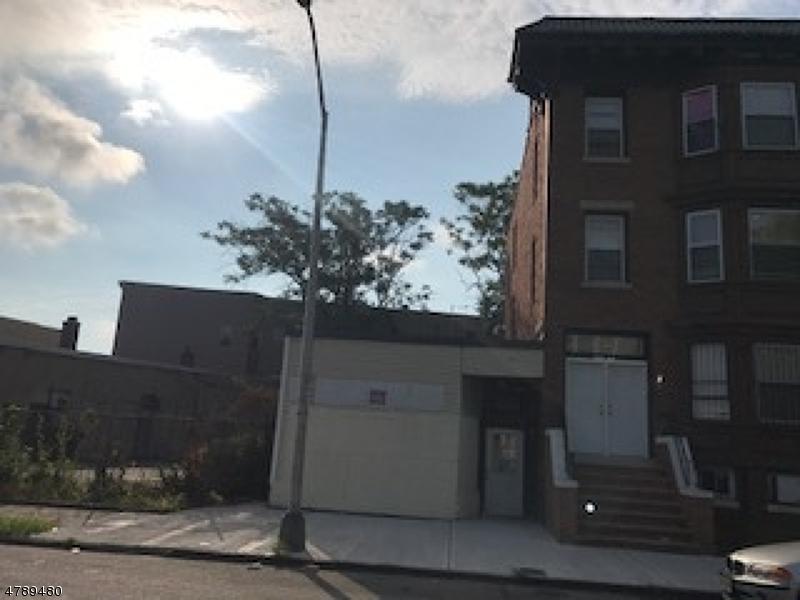 186 Amherst St - Photo 1