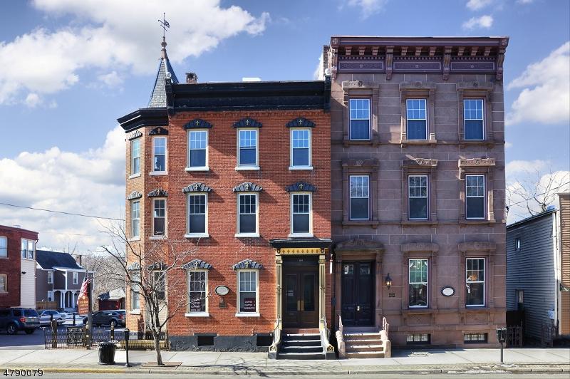 102 S Main St - Photo 1