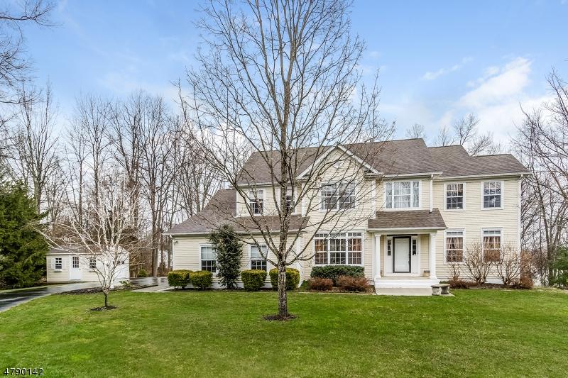 4 Spring Hollow Road - Photo 1