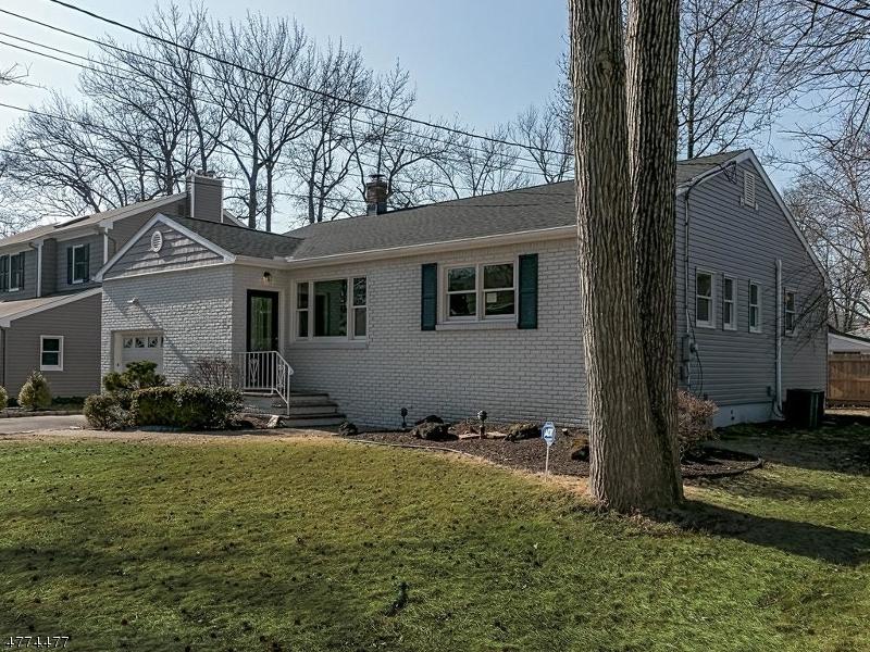 2125 Meadowview Rd - Photo 1