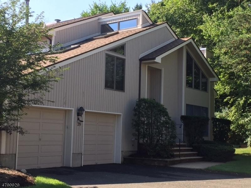 29 Bentley Dr - Photo 1