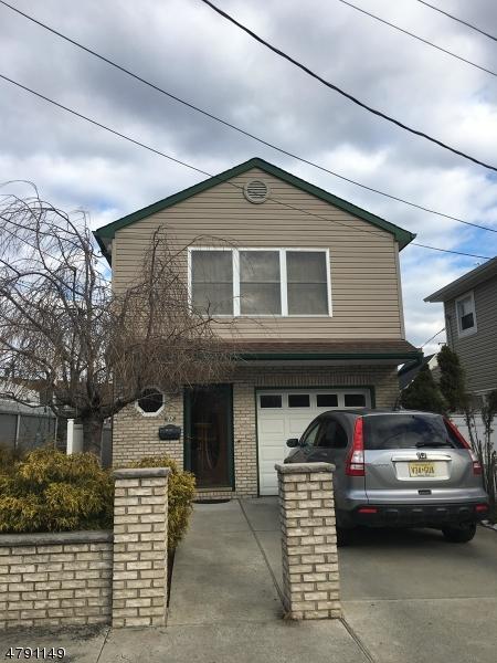 618 Cortlandt St - Photo 1