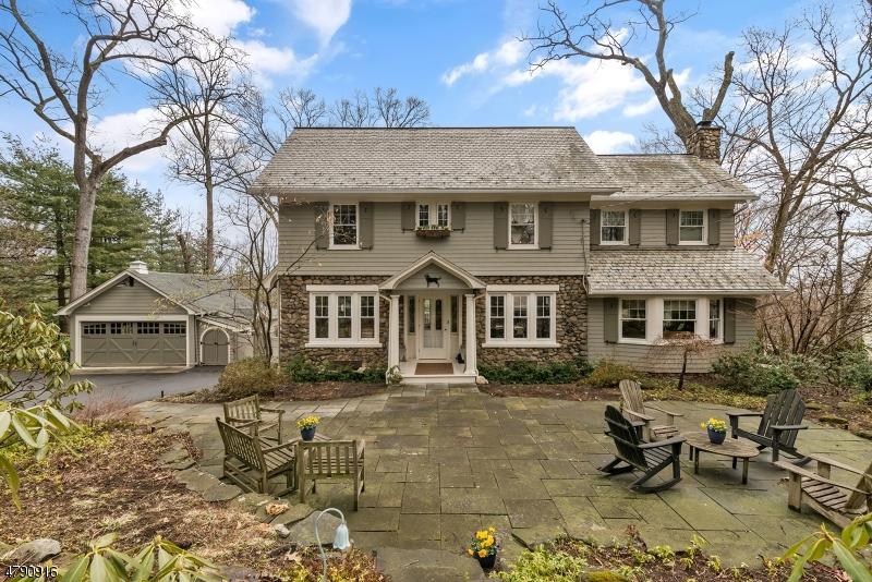 255 N Murray Ave - Photo 1