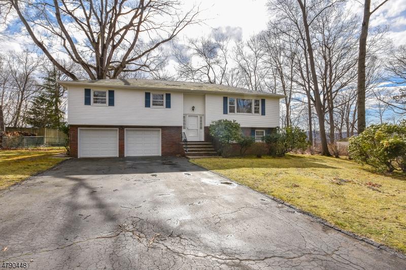 11 Lucas Ln - Photo 1