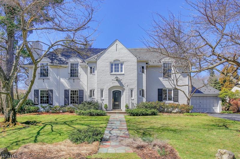1 Cherry Ln - Photo 1