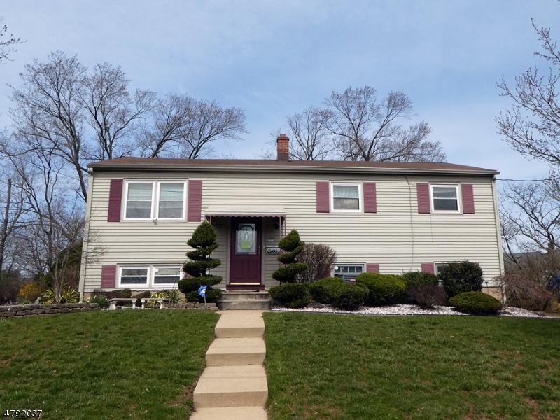 4 Lexington Rd - Photo 1