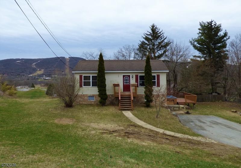 10 Van Buren Ave - Photo 1