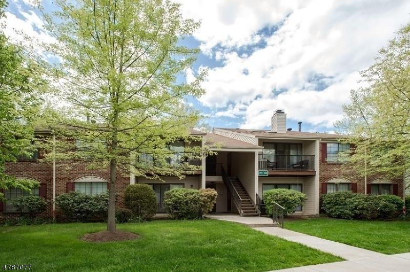 204 Irving Pl - Photo 1