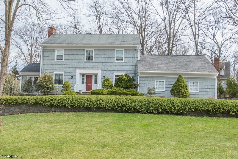 62 Fells Rd - Photo 1