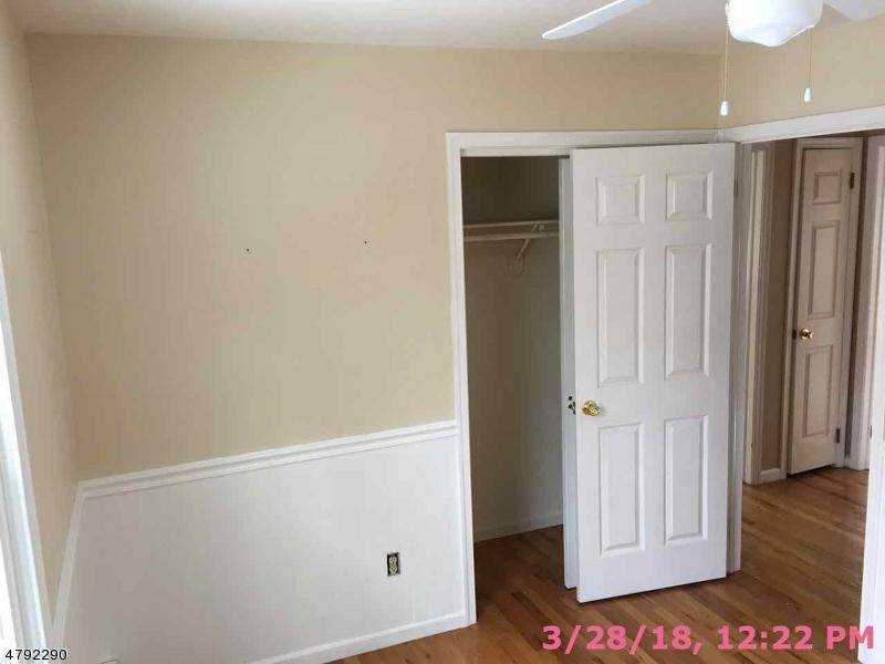 15 Colonial Oaks Dr - Photo 1