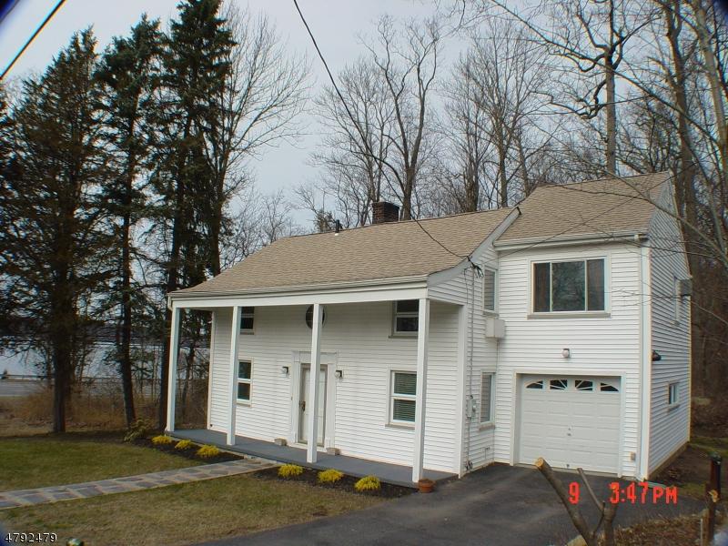 3 Johnson Ave - Photo 1