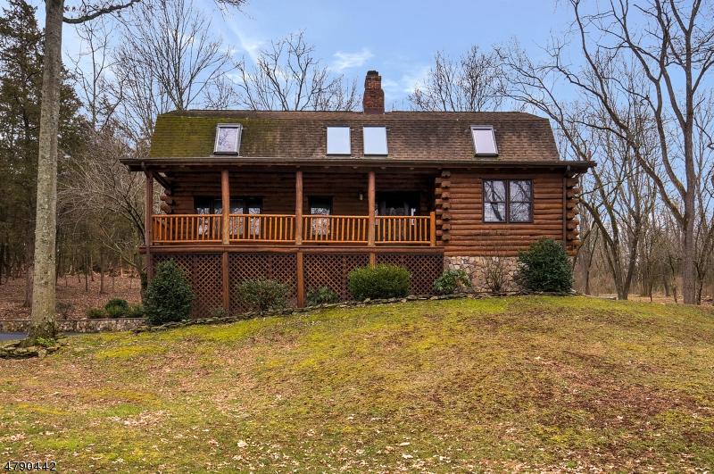 839 Clawson Ave - Photo 1