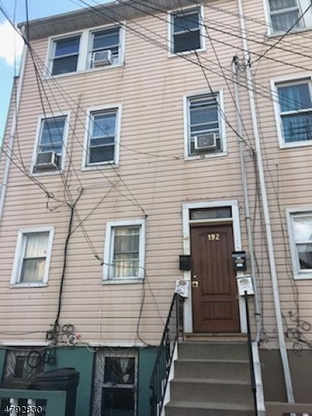 192 Walnut St - Photo 1