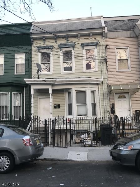 101 Garside St - Photo 1