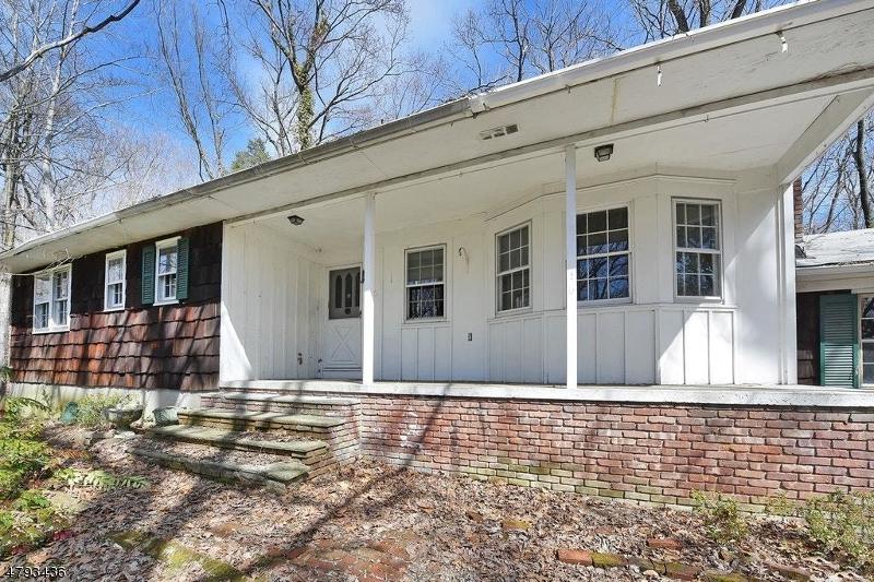 100 Indian Rd - Photo 1