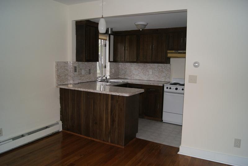 207 Bellevue Ave - Photo 1