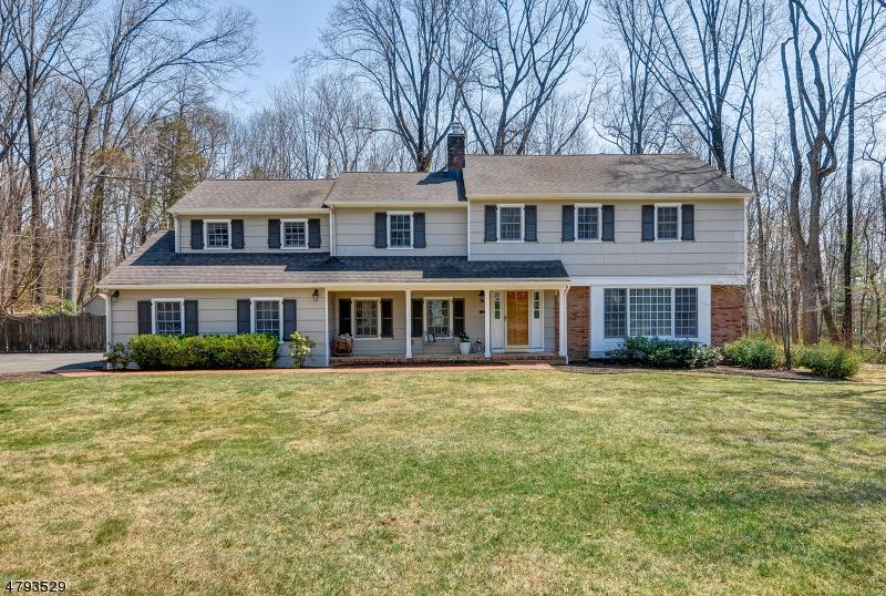 43 Penwood Rd - Photo 1