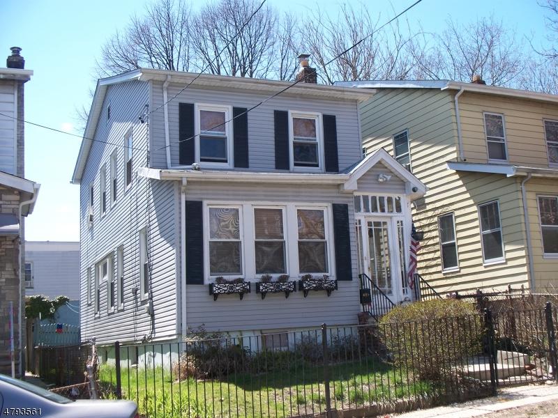 34 Scofield St - Photo 1