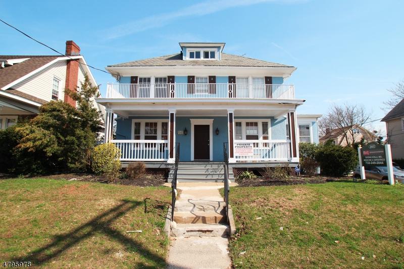 262 Livingston Ave - Photo 1
