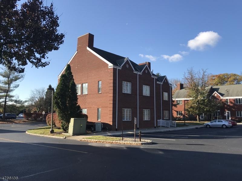 921 Courtyard Dr - Photo 1