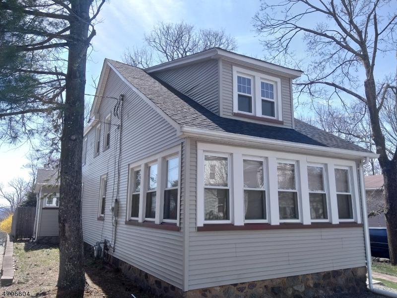 527 William St - Photo 1