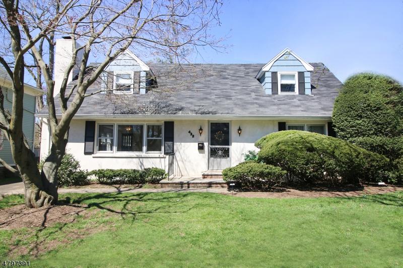 422 Northern Pkwy - Photo 1