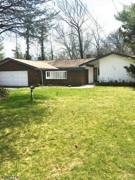 1148 Cushing Rd - Photo 1