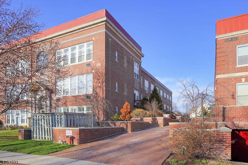 515 Trinity Place 2Bn - Photo 1