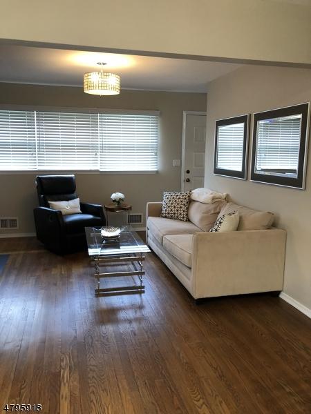 24 Lee Rd - Photo 1