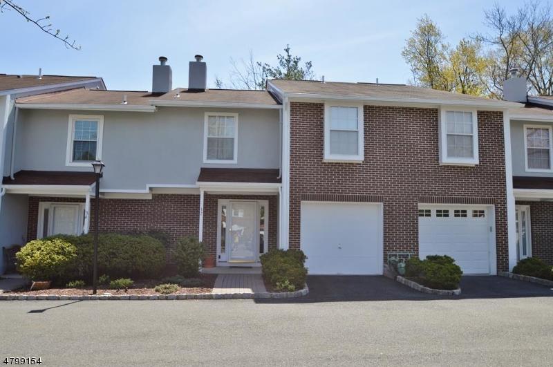 318 Main St - Photo 1