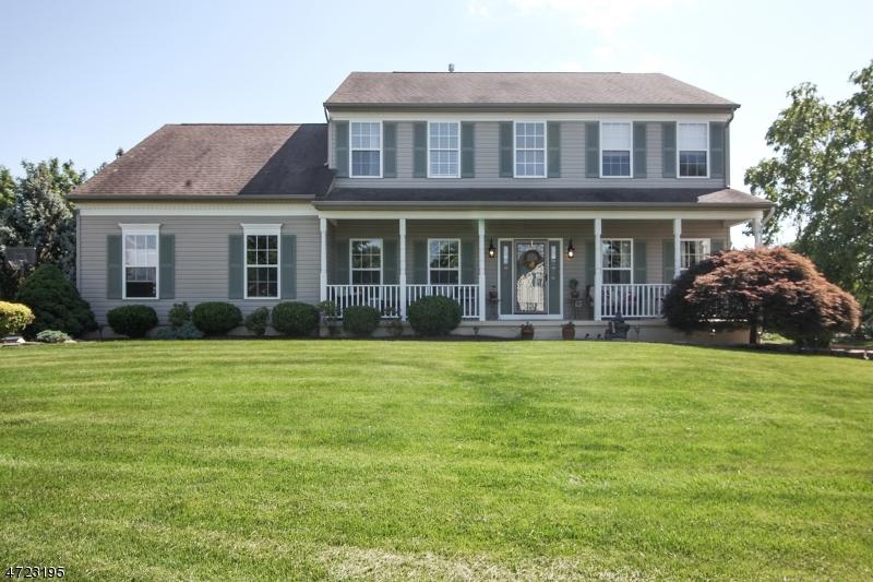 906 Tyler Cir - Photo 1