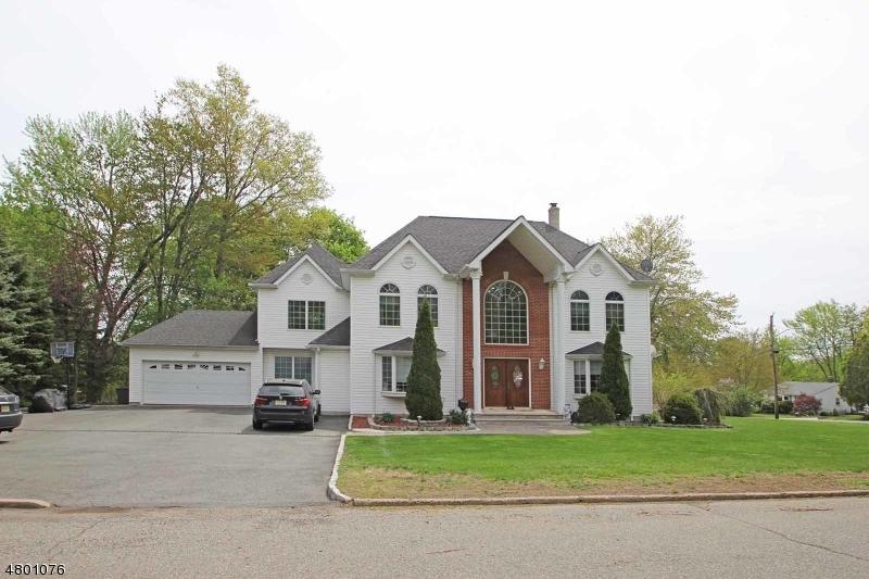 83 Hillside Ter - Photo 1