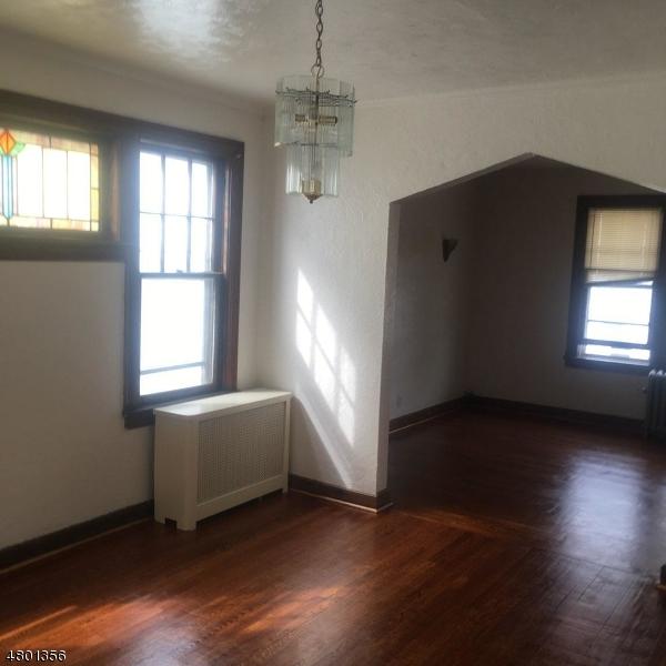 27 Smalley Ter - Photo 1