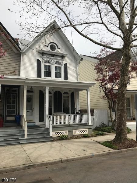 28 Buttonwood St - Photo 1