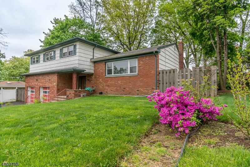 216 Northfield Ave - Photo 1