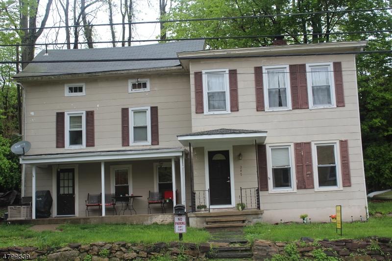 247 Main St - Photo 1