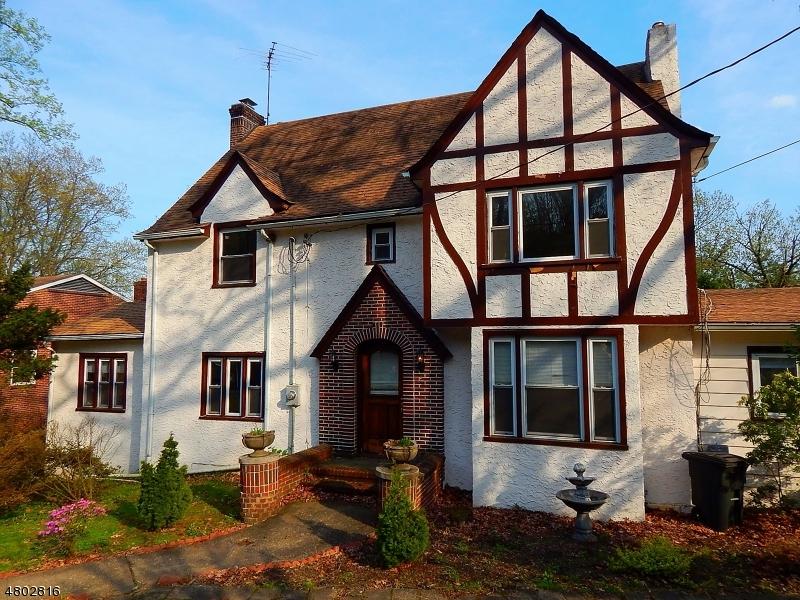 272 Northfield Ave - Photo 1