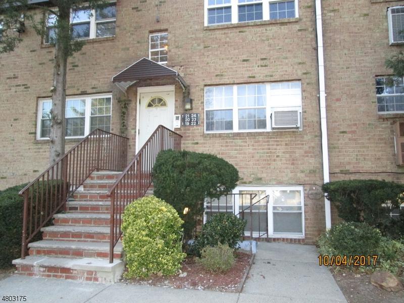 22 College Dr - Photo 1