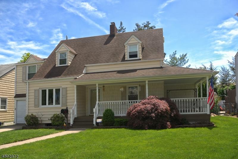 447 Pine Ave - Photo 1